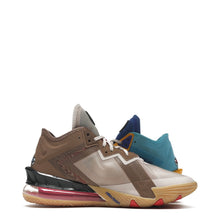 Load image into Gallery viewer, Lebron 18 Low - Wile E. Vs Roadrunner Space Jam
